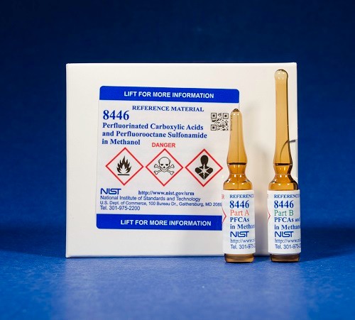 RM 8446  全氟羧酸和全氟辛烷磺酰胺在甲醇中的应用标准品